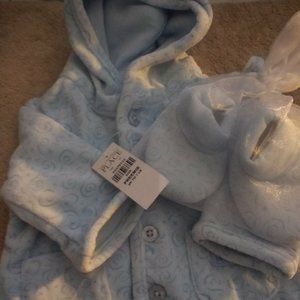Children place Preemie jacket & booties